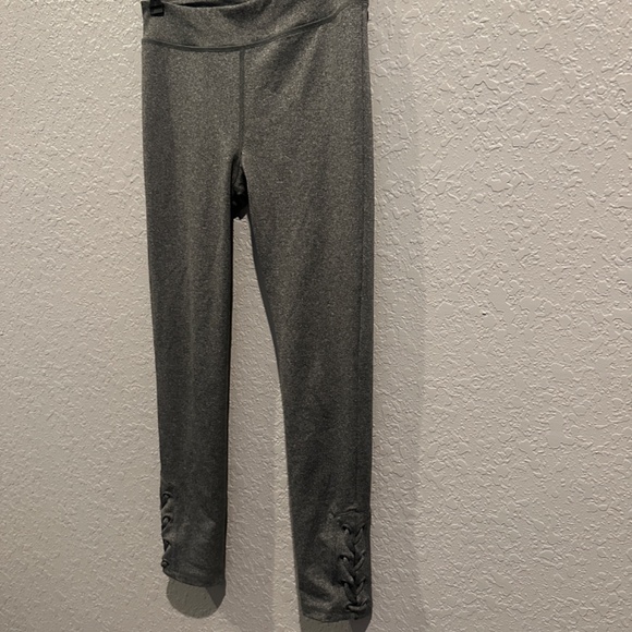 Aero Grey Leggings - Size M - Picture 2 of 8